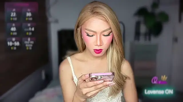 Snapshot of Allmightymariax chatting on 07.15.26 Allmightymariax online show from 07.15.26