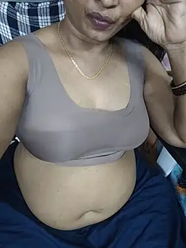 Snapshot of amudha143 chatting on 07.10.26 amudha143 online show from 07.10.26