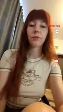 Snapshot of SteviaHotBloom chatting on 07.09.26 SteviaHotBloom online show from 07.09.26