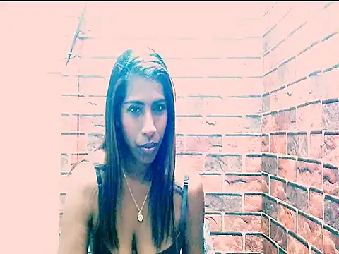 Snapshot of Indian_dream_girl chatting on 07.14.26 Indian dream girl online show from 07.14.26