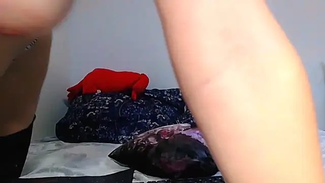 alisenties online show from 11.20.25