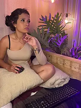Snapshot of Samantha026 chatting on 07.17.26 Samantha026 online show from 07.17.26