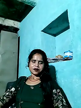 Snapshot of Simran_Love143 chatting on 07.20.26 Simran Love143 online show from 07.20.26
