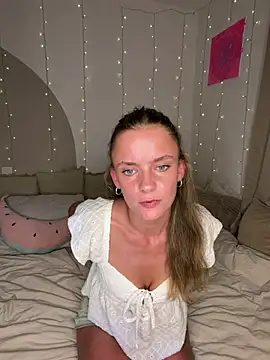 Snapshot of Stella_Rosee chatting on 07.17.26 Stella Rosee online show from 07.17.26