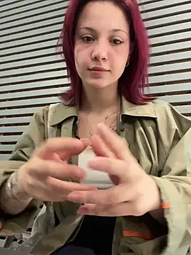 Snapshot of Lilly__Kiss chatting on 07.20.26 Lilly Kiss online show from 07.20.26
