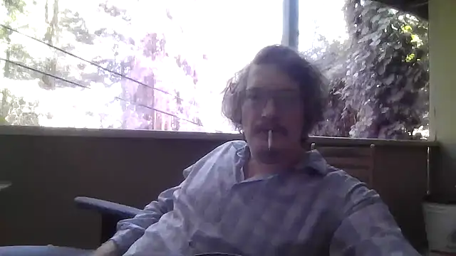Snapshot of riffraff69 chatting on 08.06.26 riffraff69 online show from 08.06.26