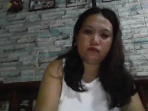 Snapshot of Lunasky05 chatting on 07.20.26 Lunasky05 online show from 07.20.26