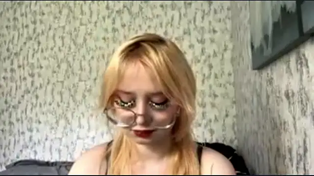 Snapshot of EvelinBossi chatting on 07.23.26 EvelinBossi online show from 07.23.26