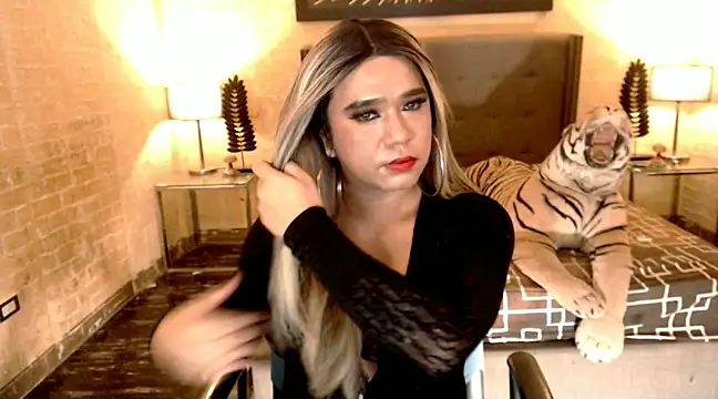 Snapshot of BigCumHuntersxx chatting on 02.12.25 BigCumHuntersxx online show from 02.12.25