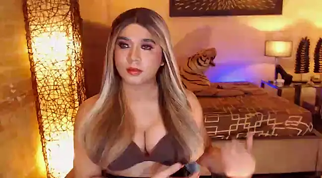 Snapshot of BigCumHuntersxx chatting on 03.02.25 BigCumHuntersxx online show from 03.02.25