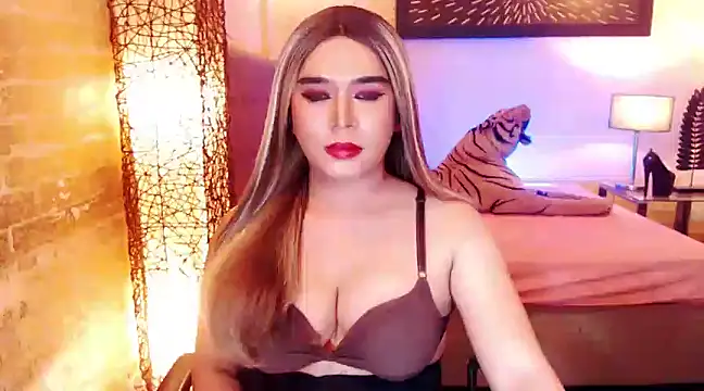 Snapshot of BigCumHuntersxx chatting on 03.17.25 BigCumHuntersxx online show from 03.17.25