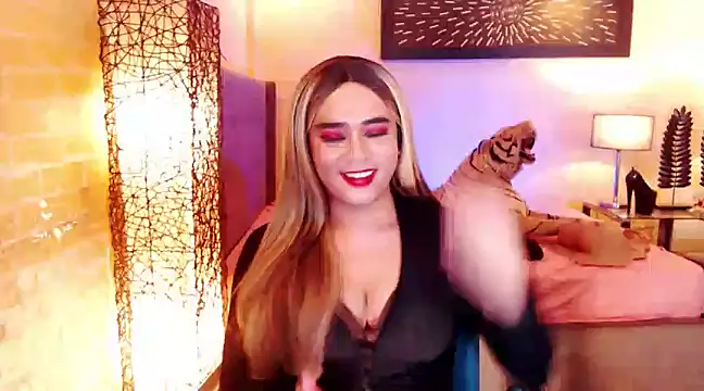 Snapshot of BigCumHuntersxx chatting on 03.19.25 BigCumHuntersxx online show from 03.19.25