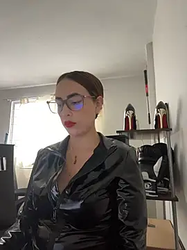 Snapshot of valery_mistress chatting on 07.23.26 valery mistress online show from 07.23.26