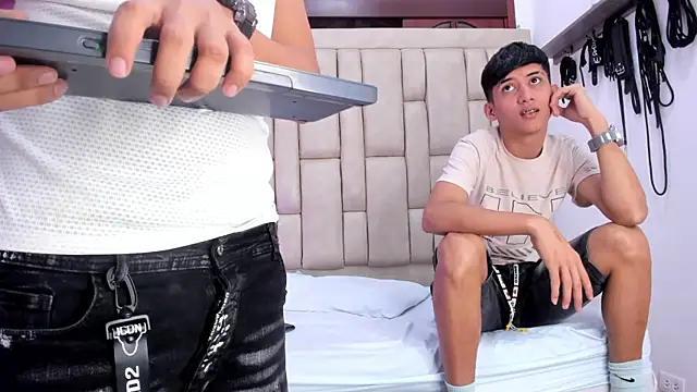 hotguyvictor online show from 07.28.26