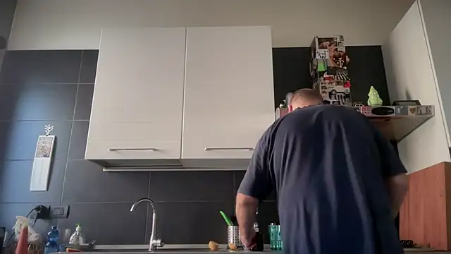 theitalianbear online show from 10.13.25