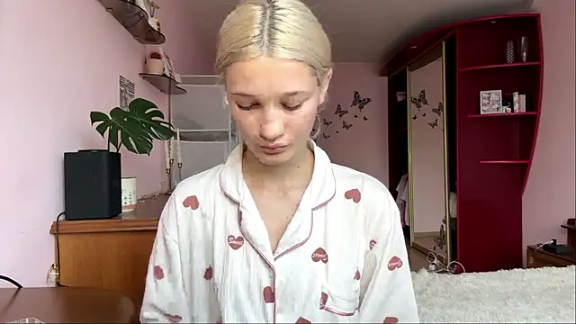 RoxyKindlimann online show from 07.27.26
