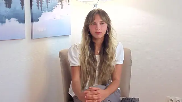 KareyLamendola online show from 07.29.26