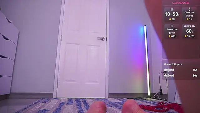 Snapshot of DanikaDillan chatting on 01.10.25 DanikaDillan online show from 01.10.25