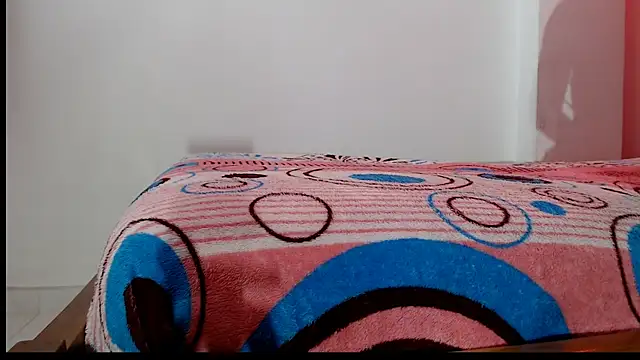 Snapshot of aniitaeyescute chatting on 08.04.26 aniitaeyescute online show from 08.04.26