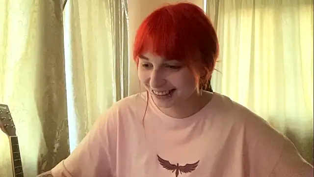Snapshot of LyndseyCronshaw chatting on 08.04.26 LyndseyCronshaw online show from 08.04.26