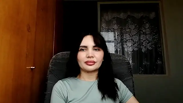 Snapshot of ElviaSloane chatting on 08.06.26 ElviaSloane online show from 08.06.26