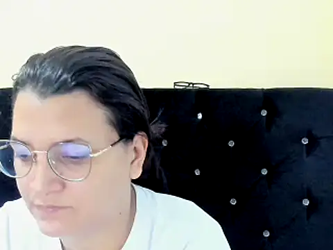Snapshot of MARILYN_GARCIA chatting on 12.22.24 MARILYN GARCIA online show from 12.22.24