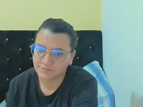 Snapshot of MARILYN_GARCIA chatting on 12.23.24 MARILYN GARCIA online show from 12.23.24