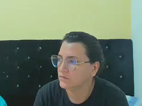 Snapshot of MARILYN_GARCIA chatting on 12.23.24 MARILYN GARCIA online show from 12.23.24
