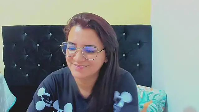 Snapshot of MARILYN_GARCIA chatting on 12.28.24 MARILYN GARCIA online show from 12.28.24