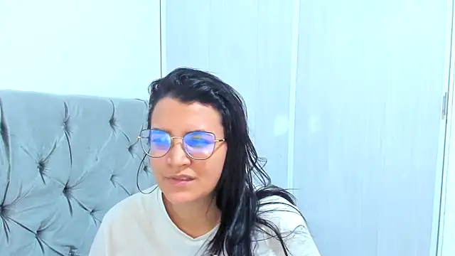 Snapshot of MARILYN_GARCIA chatting on 01.21.25 MARILYN GARCIA online show from 01.21.25