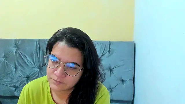 Snapshot of MARILYN_GARCIA chatting on 02.01.25 MARILYN GARCIA online show from 02.01.25