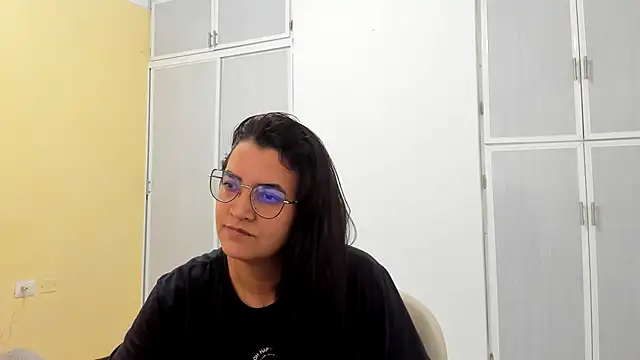 Snapshot of MARILYN_GARCIA chatting on 03.13.25 MARILYN GARCIA online show from 03.13.25