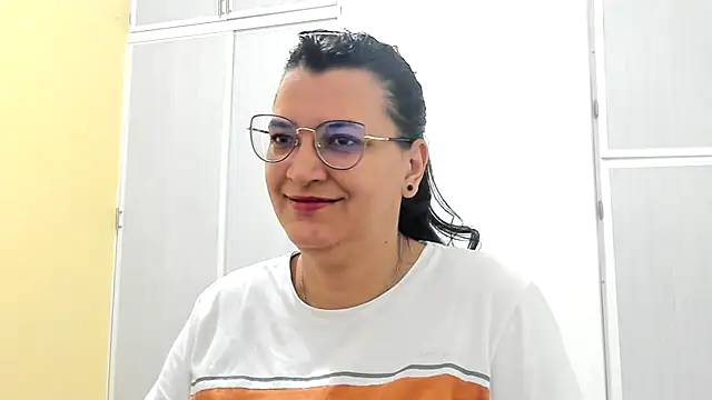 Snapshot of MARILYN_GARCIA chatting on 03.16.25 MARILYN GARCIA online show from 03.16.25