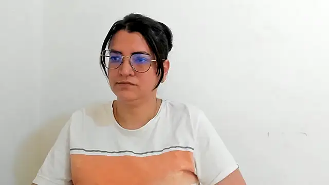 Snapshot of MARILYN_GARCIA chatting on 09.08.25 MARILYN GARCIA online show from 09.08.25