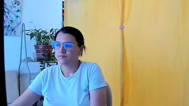 Snapshot of MARILYN_GARCIA chatting on 06.30.26 MARILYN GARCIA online show from 06.30.26