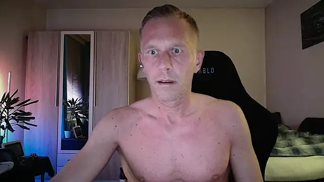 slaveboy2016xh online show from 06.23.26