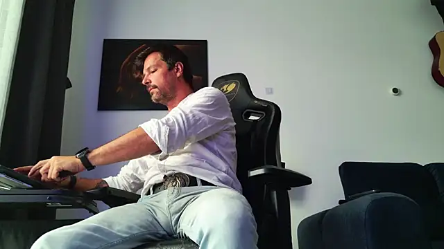 ChrisKox online show from 07.13.26
