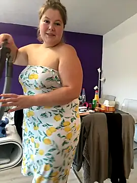 BootyLola online show from 11.10.25