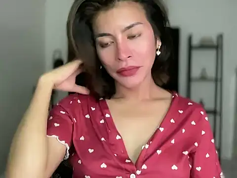 your bianca69 online show from 02.28.25