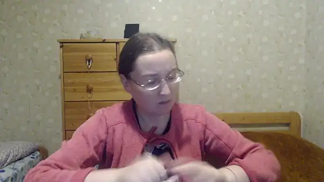 Snapshot of Smart_Rose chatting on 03.21.25 Smart Rose online show from 03.21.25
