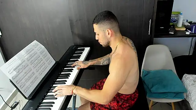 Snapshot of logan_smith chatting on 01.17.26 logan smith online show from 01.17.26