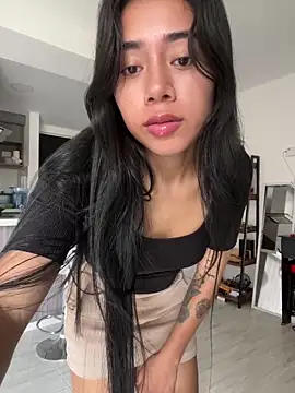 Snapshot of aimi_art1 chatting on 02.05.25 aimi art1 online show from 02.05.25