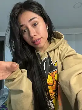 Snapshot of aimi_art1 chatting on 03.04.25 aimi art1 online show from 03.04.25