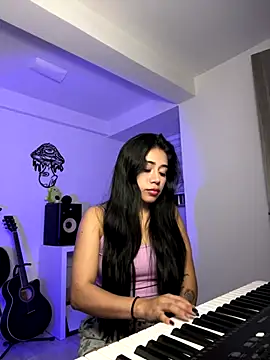 Snapshot of aimi_art1 chatting on 09.18.25 aimi art1 online show from 09.18.25