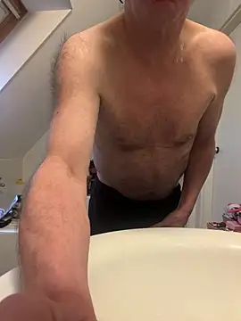 Snapshot of outlaw200 chatting on 12.22.24 outlaw200 online show from 12.22.24