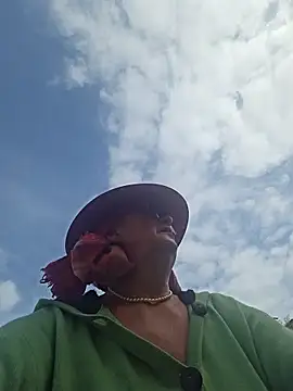 MucMilf59 online show from 10.21.25