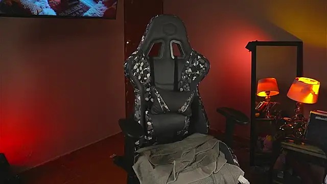 coraline latin online show from 11.04.25