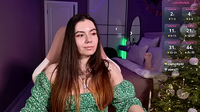 Snapshot of Foxohlove chatting on 12.20.24 Foxohlove online show from 12.20.24