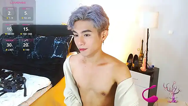 WildestTwink online show from 04.17.26