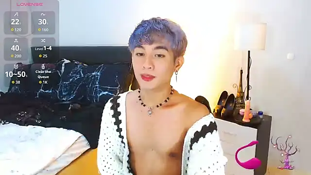 WildestTwink online show from 04.21.26